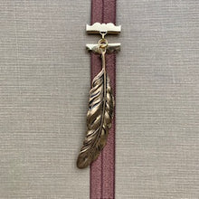 Load image into Gallery viewer, Vintage Feather Bookmark